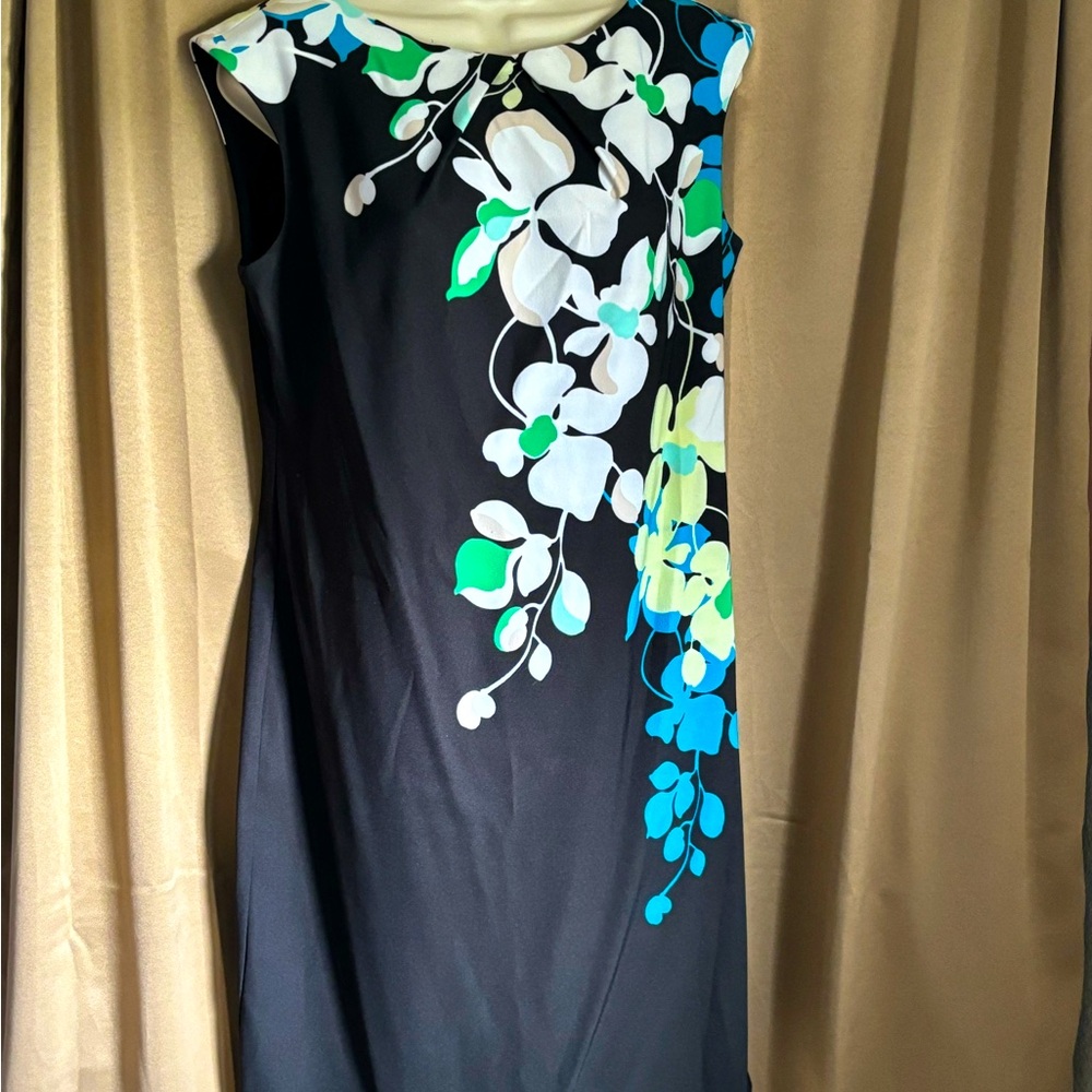 Work or going out cocktail dress. 2 pleats at top knee length, hidden zipper